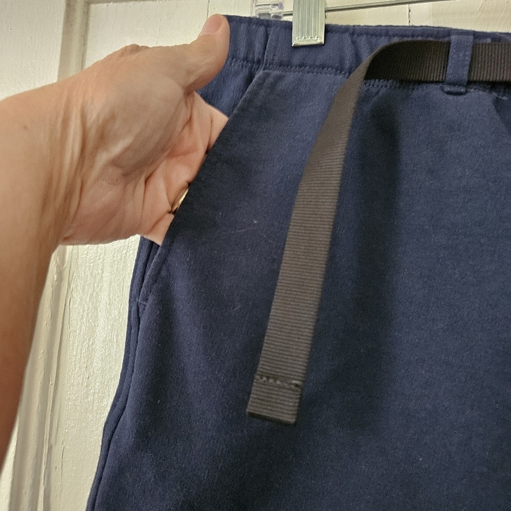 The North Face Women's Heritage Patch Shorts Summit Navy Size Large, Belt - Picture 2 of 7